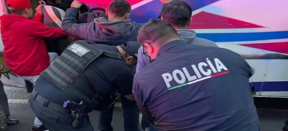 Caen 3 sujetos con sustancias tras Operativo de Transporte Seguro en Ecatepec