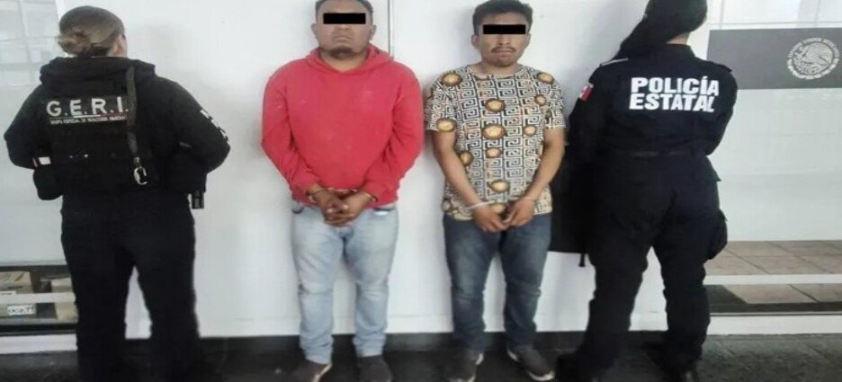Detienen a 2 sujetos por huachicol en Ecatepec