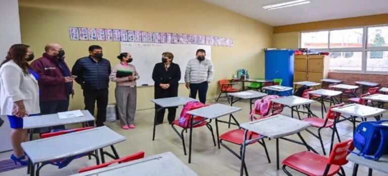 Gobernadora Delfina Gómez supervisa uso de cubrebocas en escuelas del Edomex