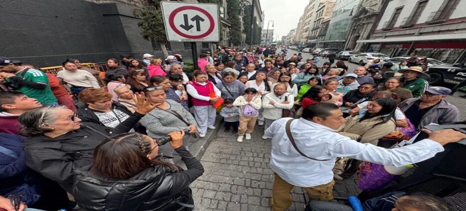 Habitantes de Ecatepec exigen resolución por el agua
