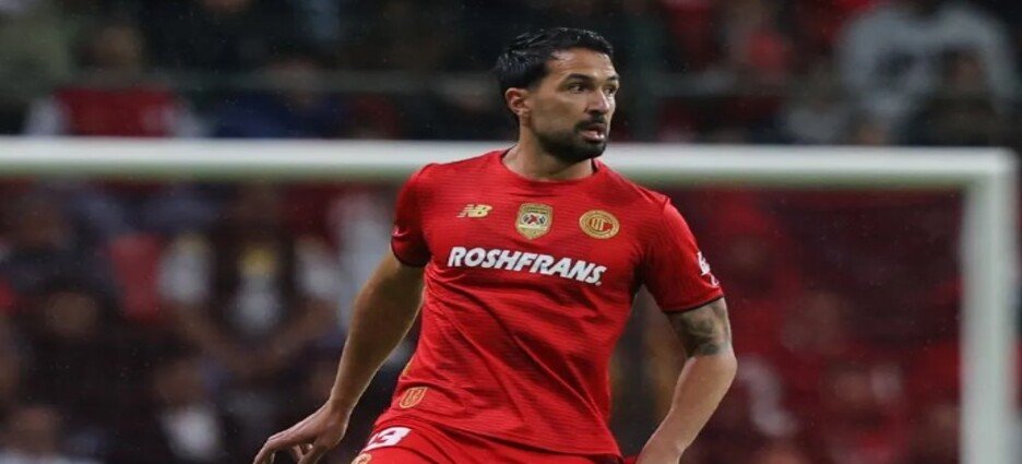 Luan García niega problemas en el vestidor del Toluca
