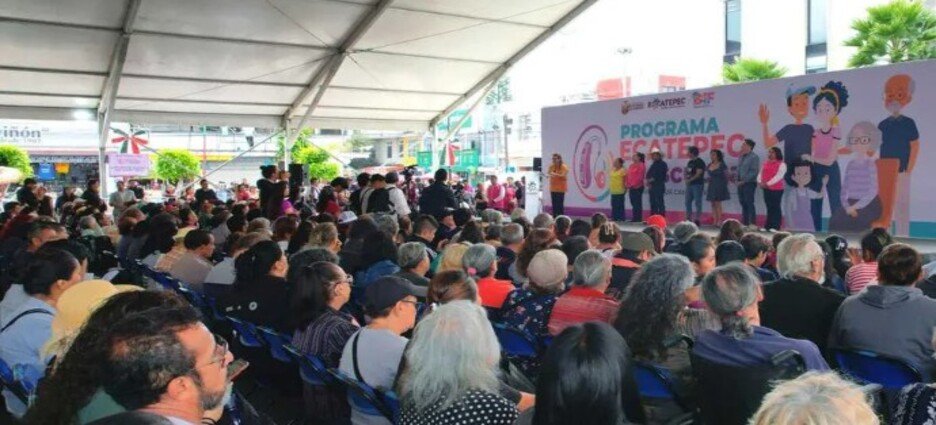 Entregan más de 1,500 aparatos auditivos en Ecatepec